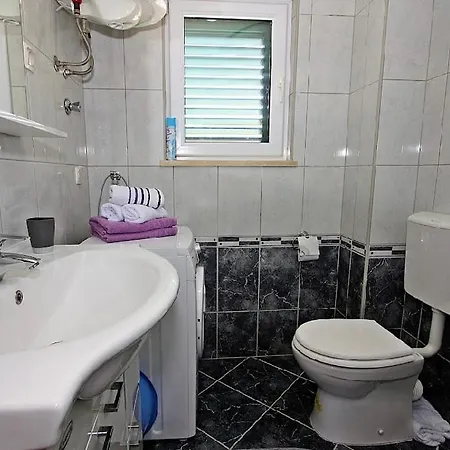 Apartment Bartulina *